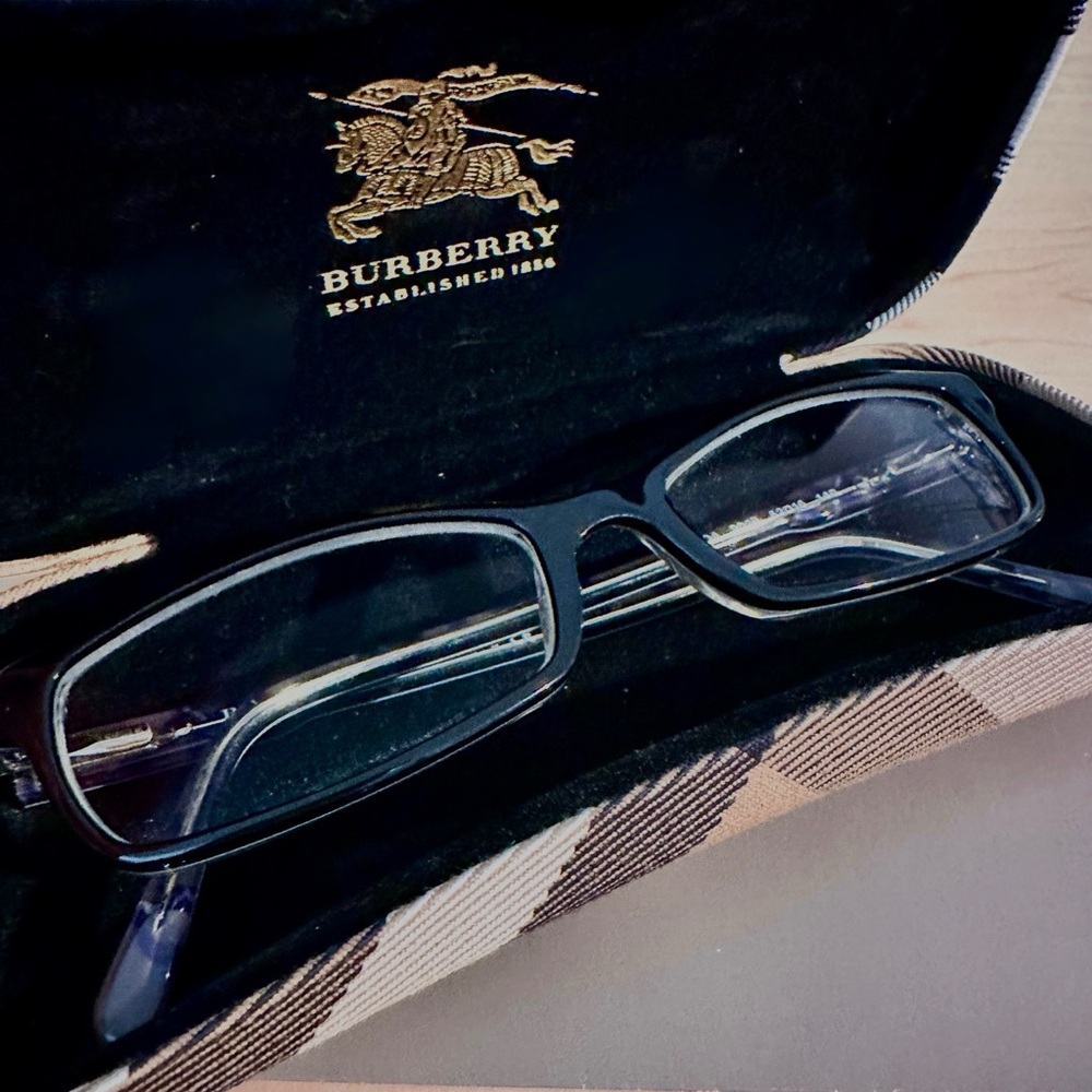Burberry prescription glasses in perfect condition. Only worn a couple times.